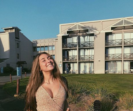 Payton Turbow beautiful model pics