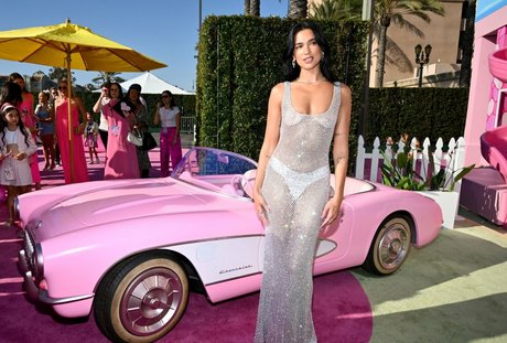 Dua Lipa high quality actress picture