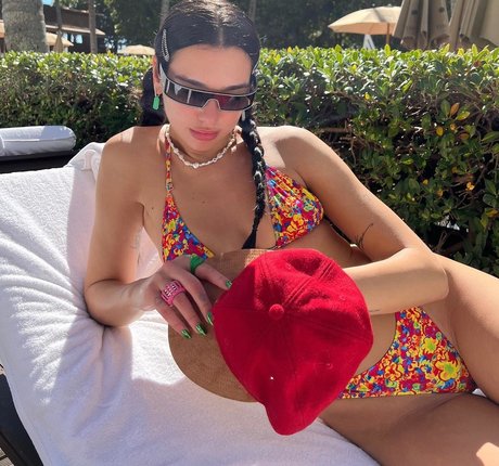 Dua Lipa star top galleries