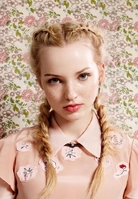 Dove Cameron high quality pornstar pictures