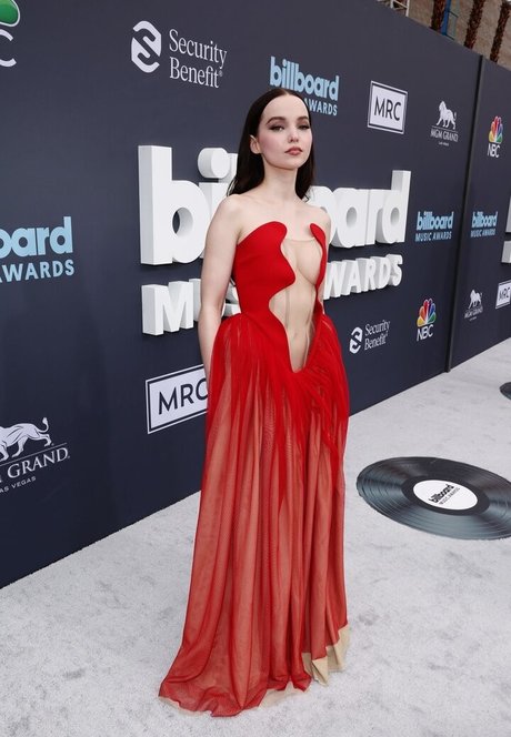 Dove Cameron star nice gallery