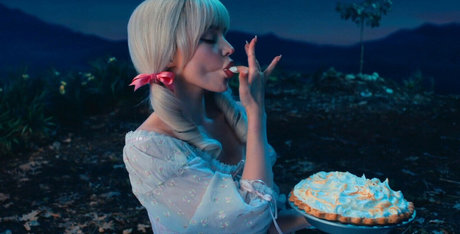 Dove Cameron star hd images