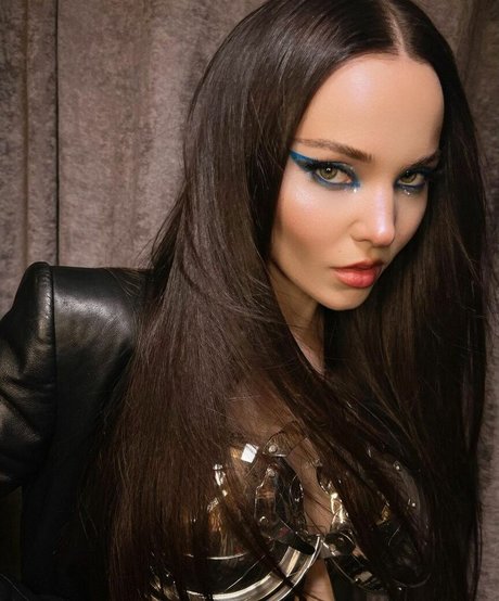 Dove Cameron star nice pictures