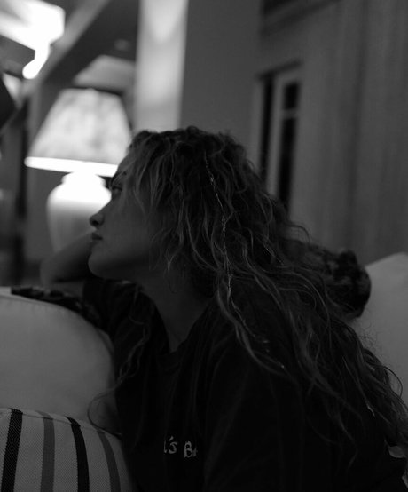 Rita Ora nudes model pictures