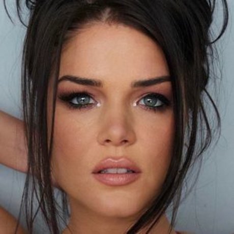 Marie Avgeropoulos star pornographic pics