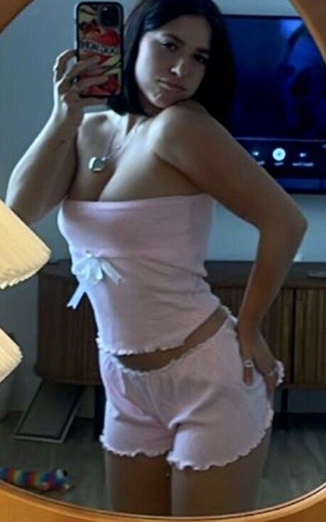 Mackenzie Ziegler perfect model img