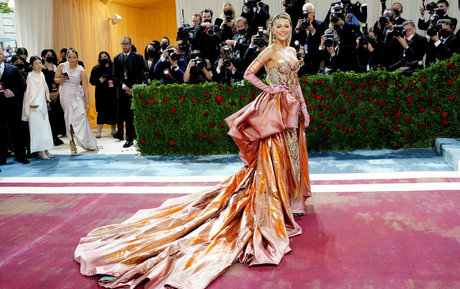 Blake Lively naked pornstar photo