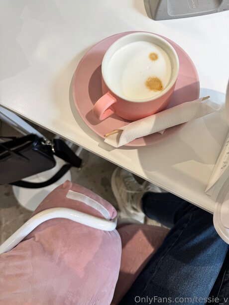 tessie v pornstar sexy picture