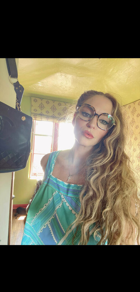 Drea De Matteo naked pornstar picture