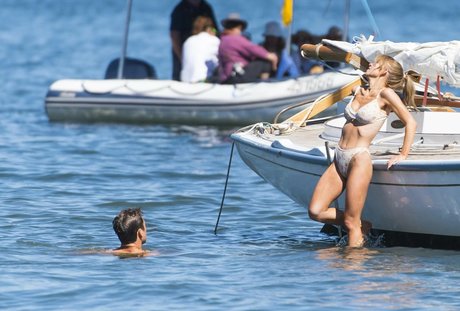 shemale riding onlyfans art porn galleries