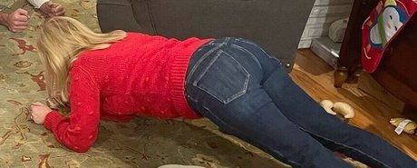 Angela Kinsey perfect star photos