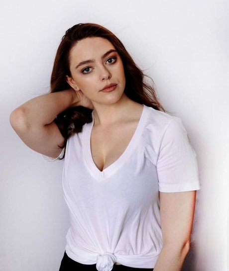 Danielle Rusell pornstar erotic img