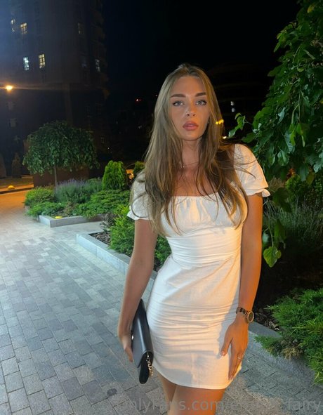 emma fairy pornstar beautiful pic