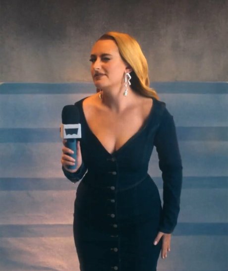 Amelia Dimoldenberg nudes star archive