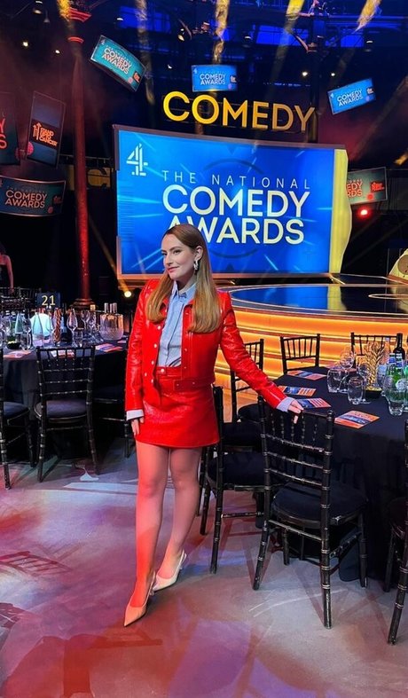 Amelia Dimoldenberg model beautiful images