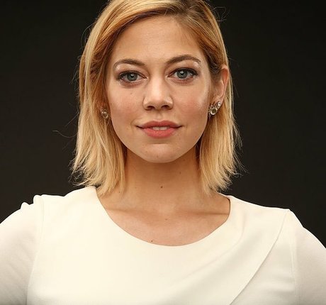 Analeigh Tipton art actress pics
