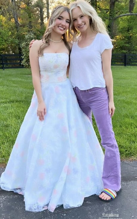 Candice King pornographic model galleries