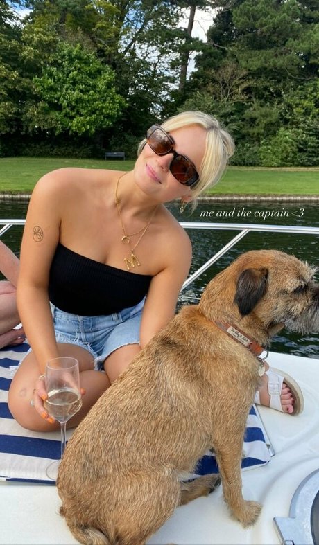 Millie Gibson beautiful pornstar galleries