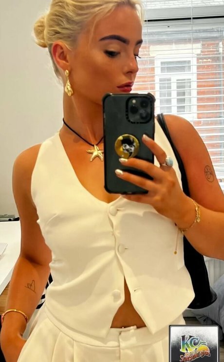 Millie Gibson star xxx picture