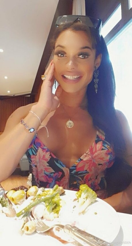 magalylilith star adult pic