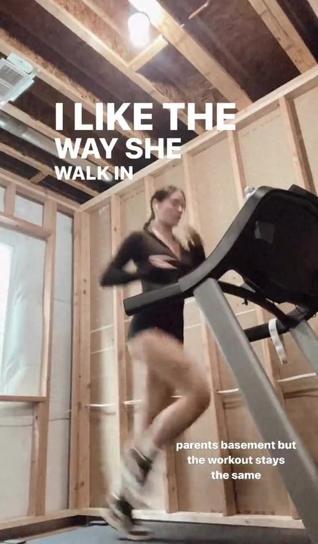 Christa Brittany Allen nice pornstar gallery