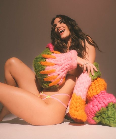 Christa Brittany Allen model sex pictures