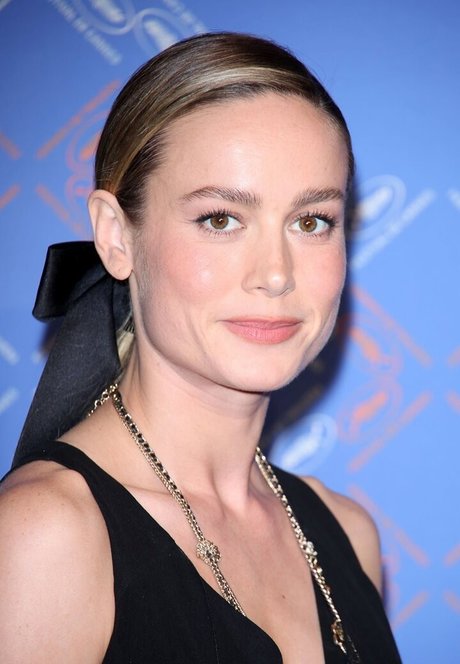 Brie Larson model top images