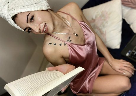 dududeak star nudes gallery