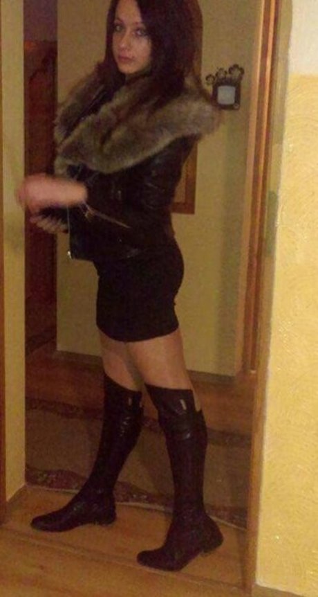 Gabriele Oliveira pornstar pretty picture