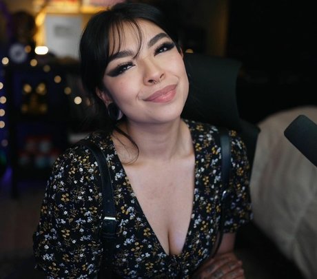 Aileen Senpai model porn pictures