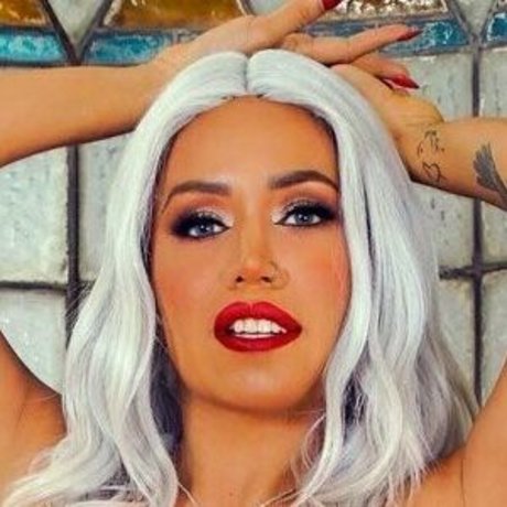 lunabellaoficial model hd gallery