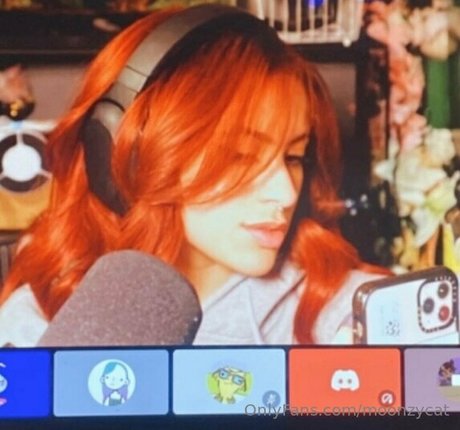 Moonzycat pornstar top galleries