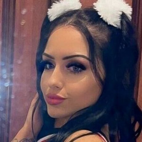 Dana Underwood hd actress images