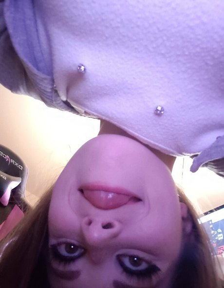 aullora model best picture