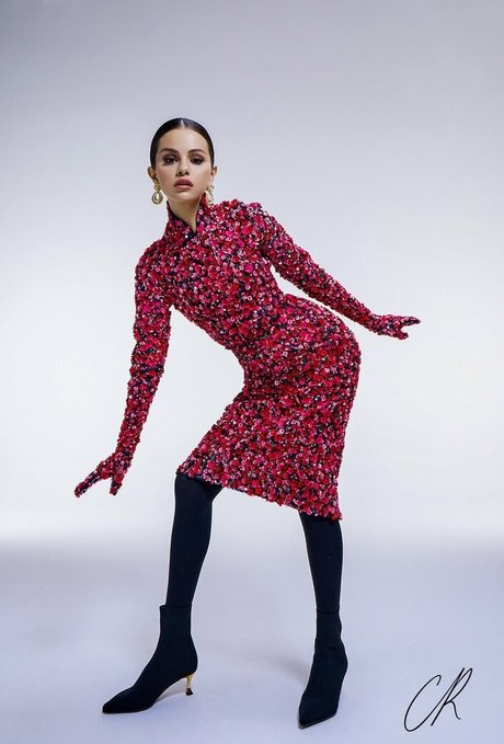 Selena Gomez erotic pornstar photos