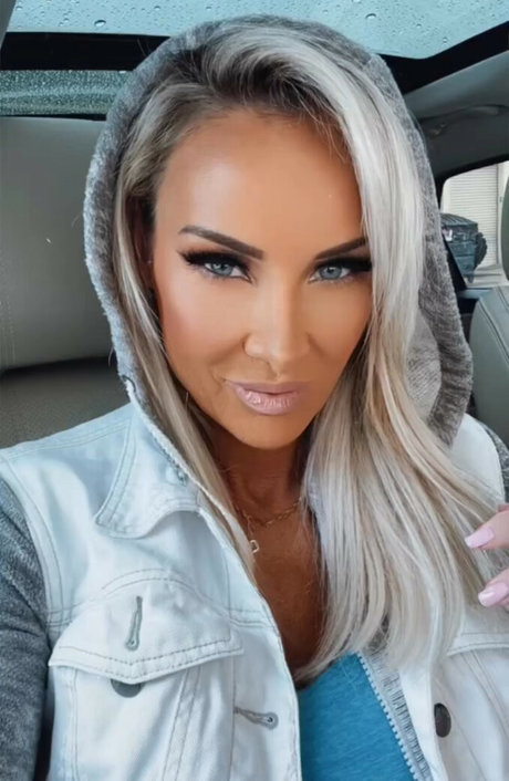 Disco Mammi adult actress pic