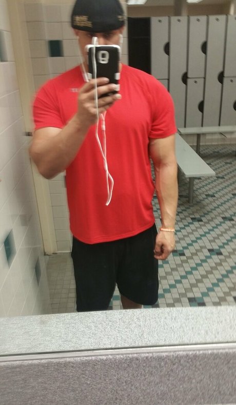 realbrandon818 model beautiful galleries