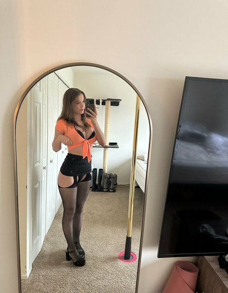 lilvegankitten pornstar naked image