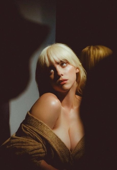 Billie Eilish perfect star pictures