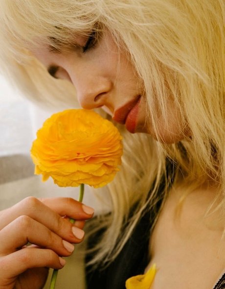 skinny blonde onlyfans xxx img