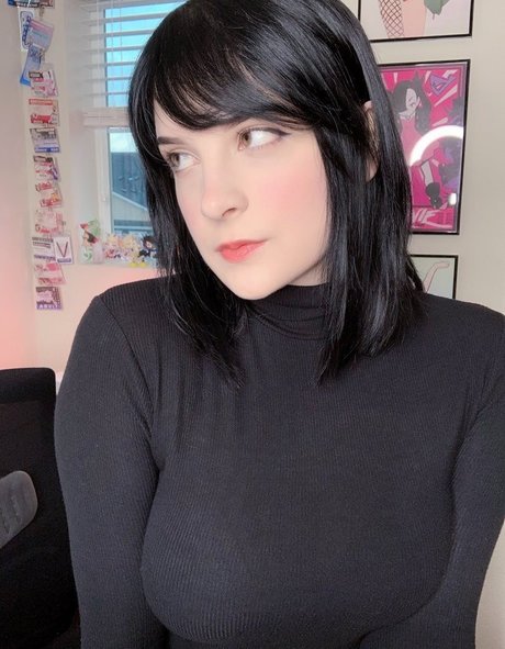 hanging tits onlyfans beautiful naked gallery