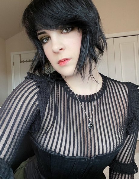 Hiso Neko perfect actress pics