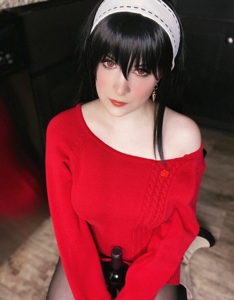 Hiso Neko sexy actress gallery