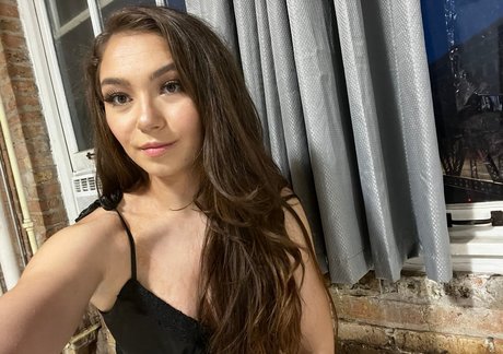 curvy muscle onlyfans free photo