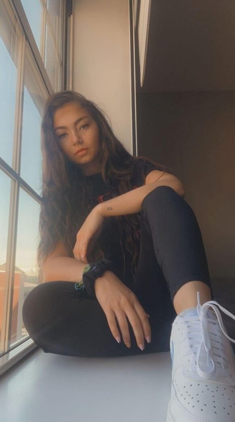 young free onlyfans beautiful nude pictures