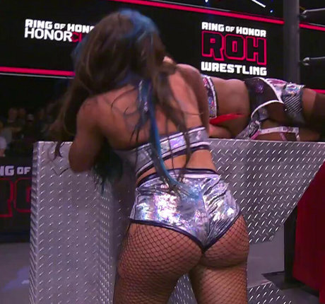 blonde milf onlyfans pornos images