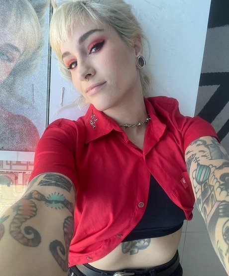 Mariana Ayres pornstar exclusive photo