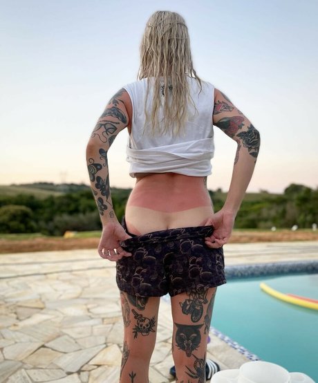 Mariana Ayres sexy star pictures