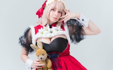 Yuriko Tiger model porn image