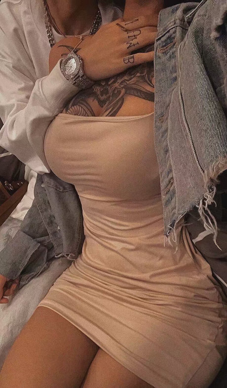 curvy asian onlyfans art porn pic